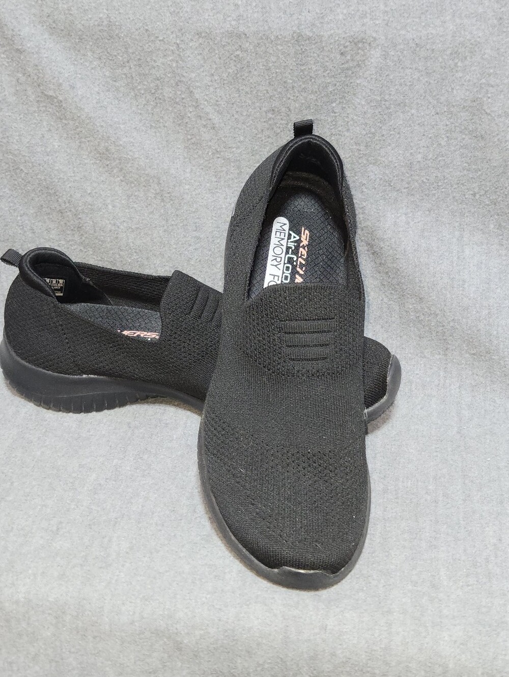 Skechers Ultra Flex Harmonious Black Slip-On Sneakers Size 9